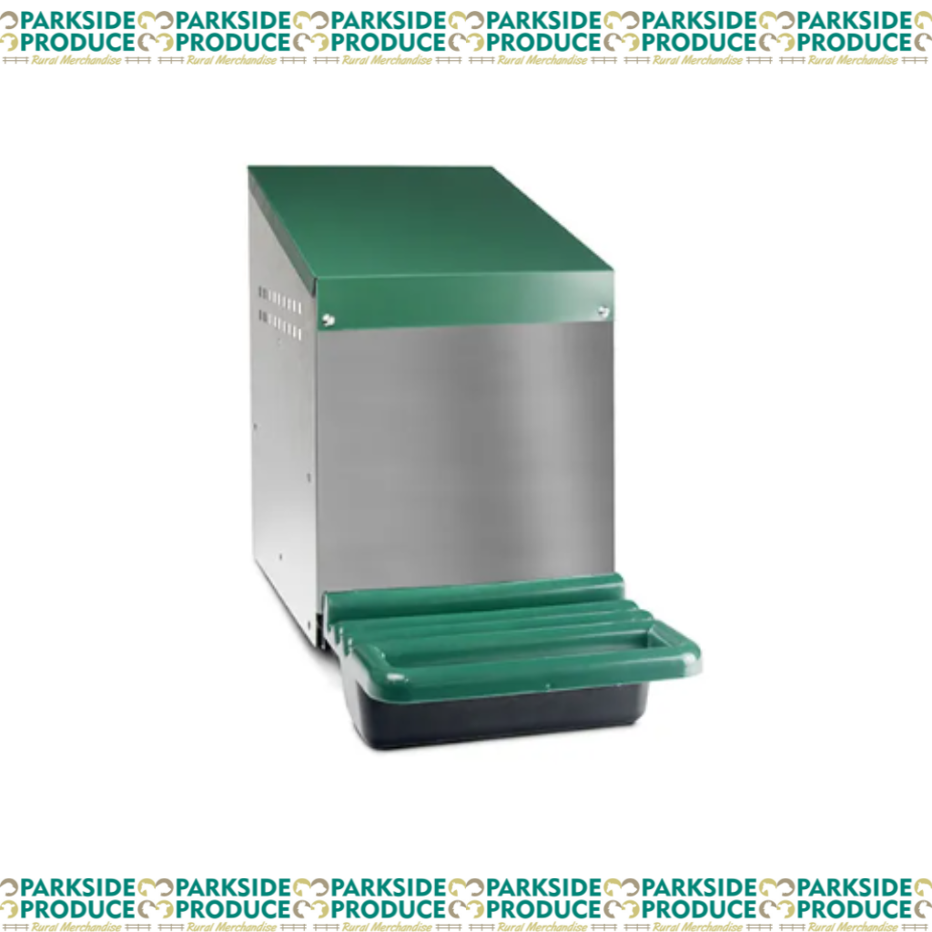 Double Nest Box roll away, outside hanging