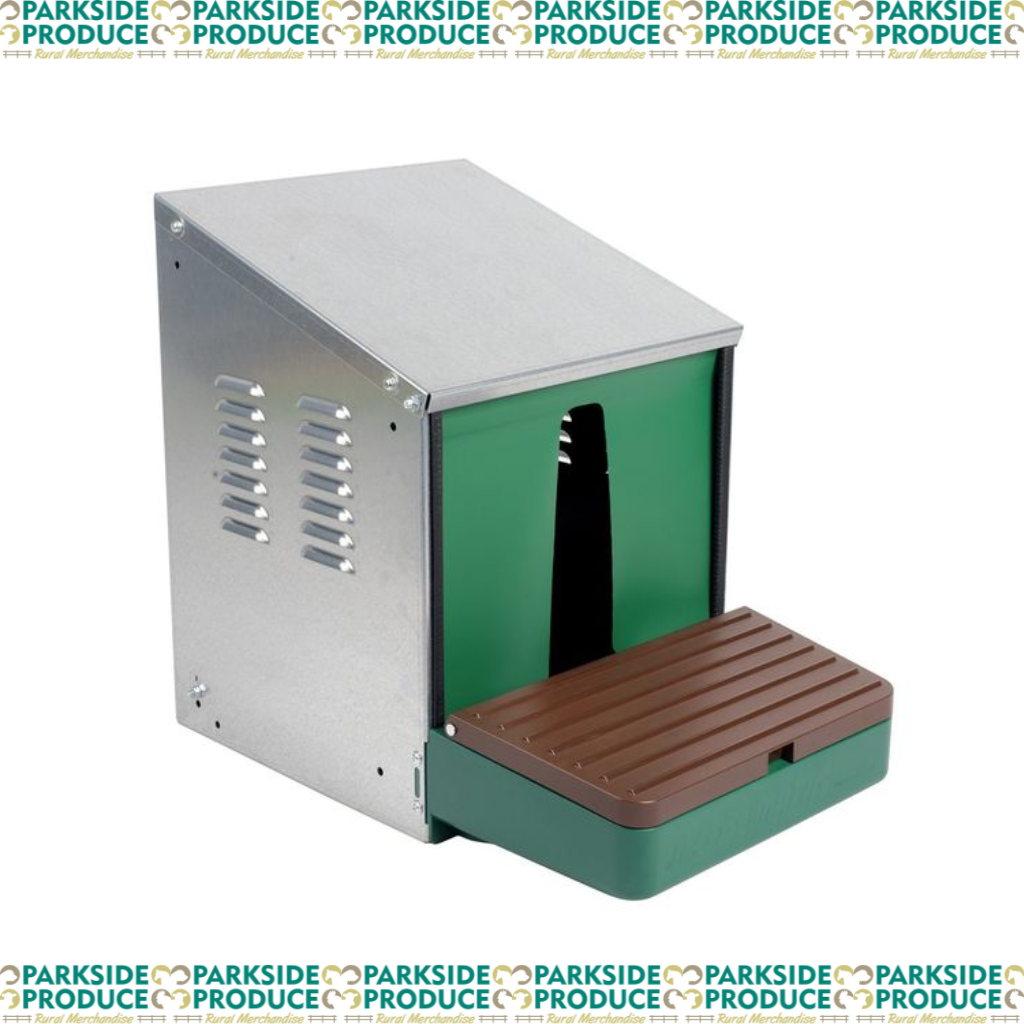 Nestomatic Rollaway Nesting Box