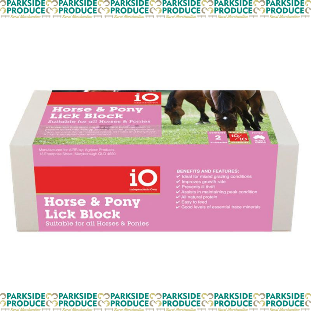 iO Horse and Pony Lick Block